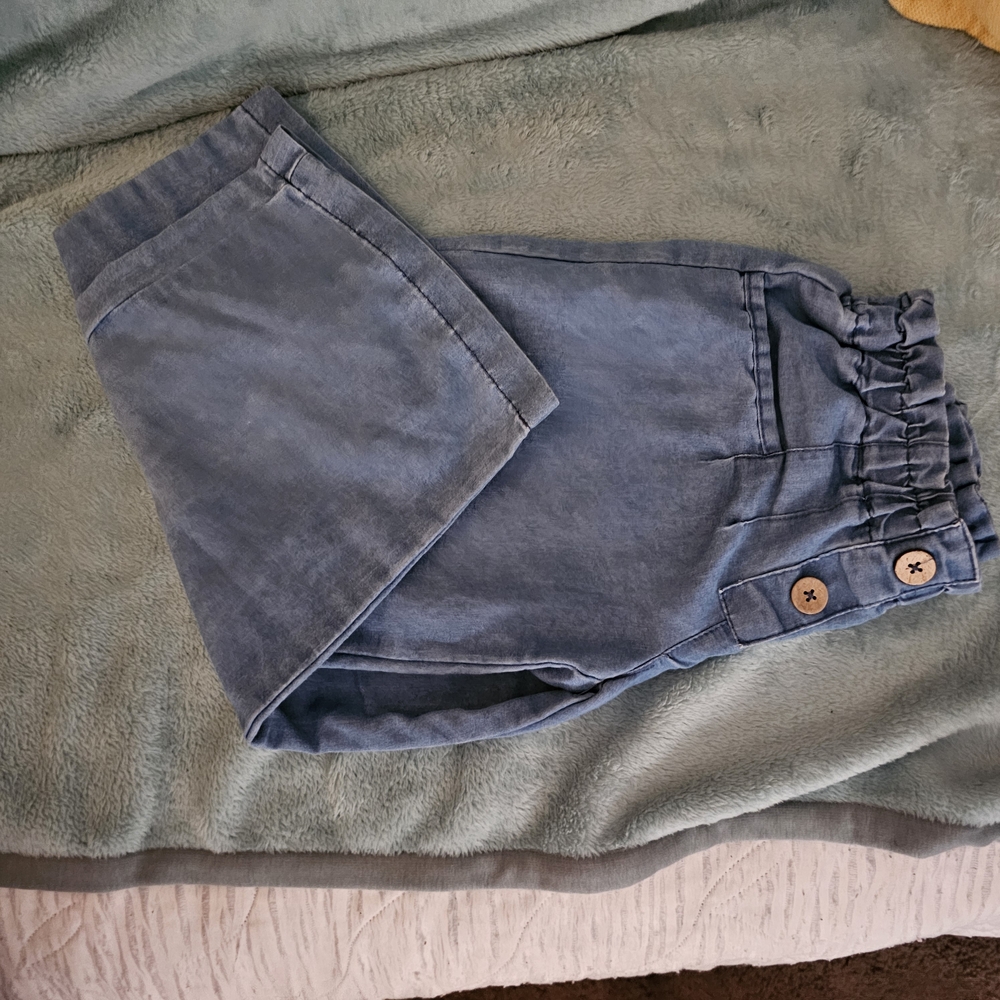 Vince Camuto Blue Wide-Leg Cropped Jeans - Picture 6 of 9